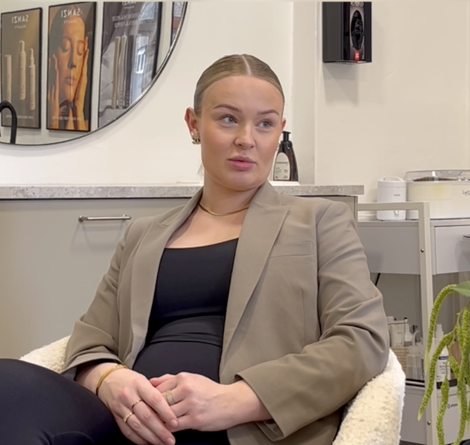 Maria fra Lilly Beauty under interview
